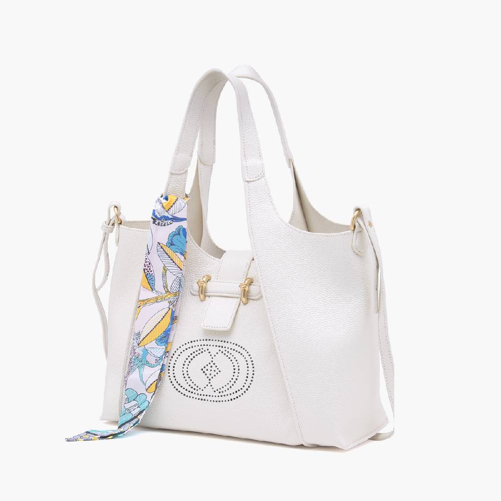 La Carrie BORSA SHOPPING DRILLED CREMA In Saldo