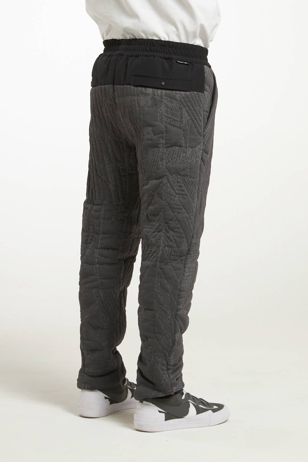 NemeN NMN_I22241P_170 [SET – 3D KNITTED PANT] Vendita Economica