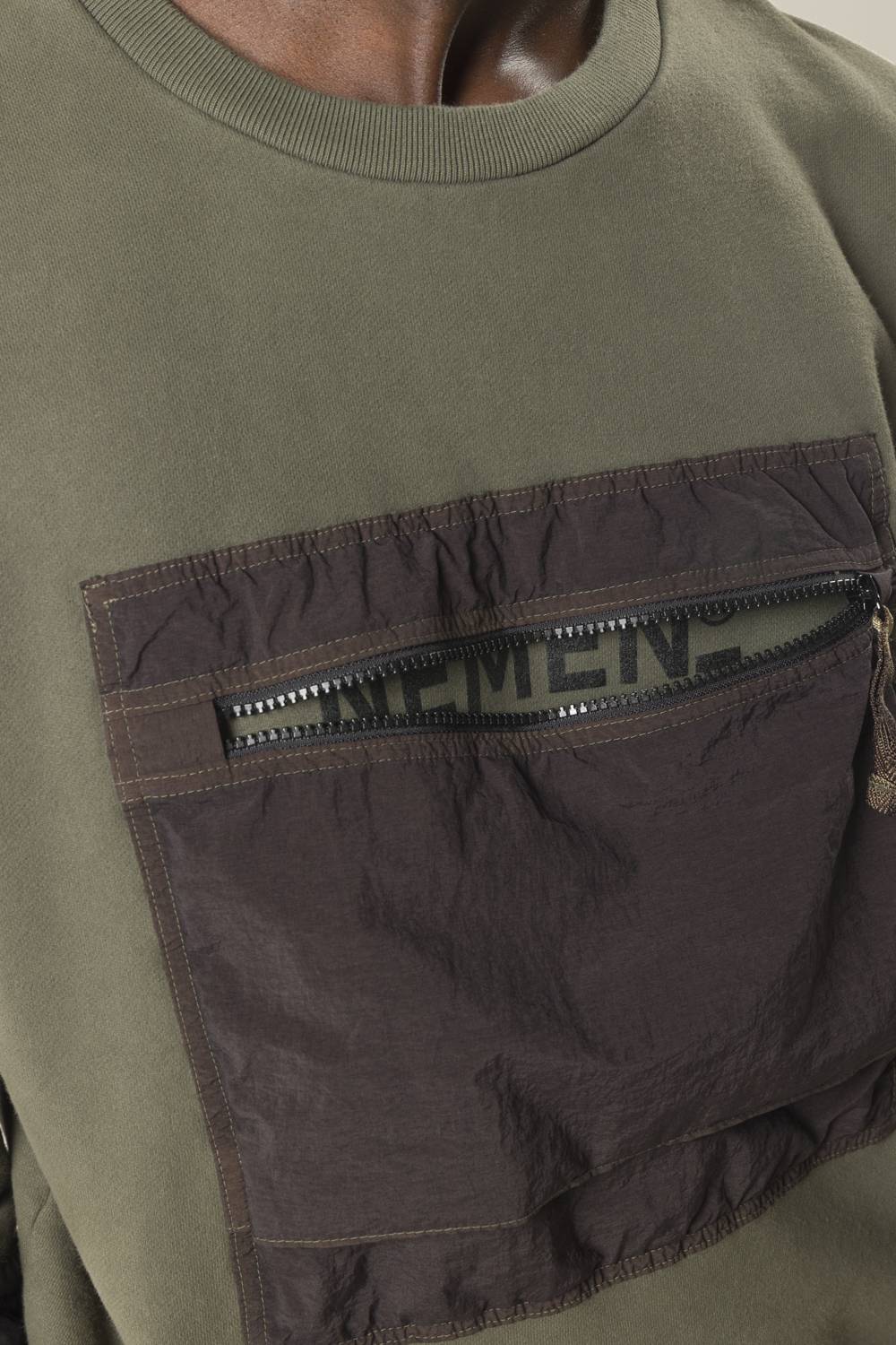 NemeN NMN_E22130F_068 [JYNX CHEST POCKET SWEATSHIRT] Economico