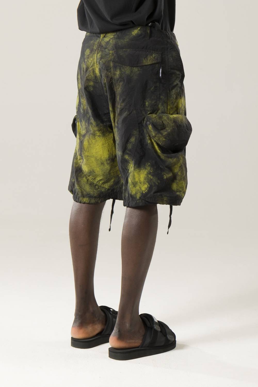 NemeN NMN_E22034P/1_158 [FLOW TIE DYE CARGO SHORT] Soddisfazione Garantita