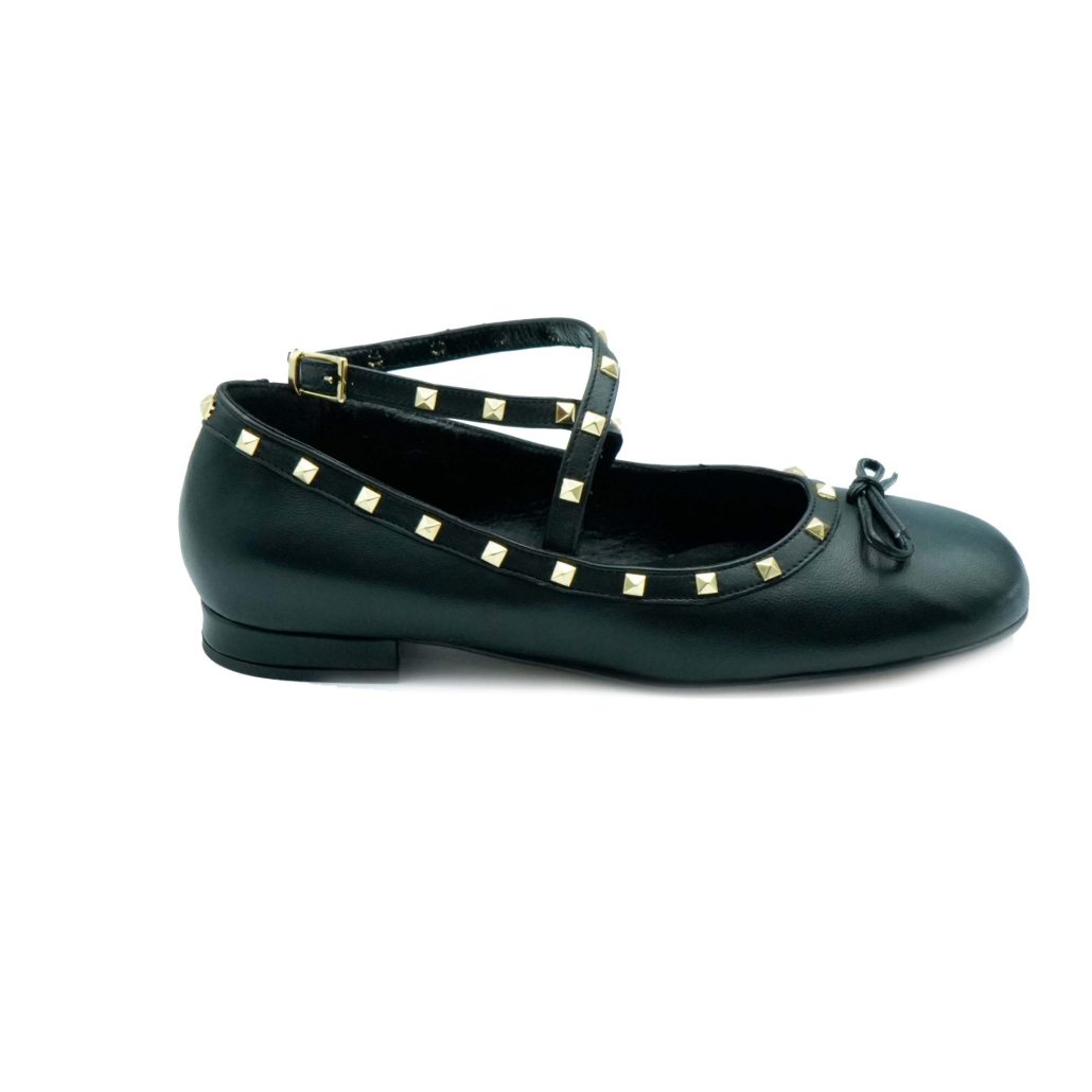 Lea Gu ballerina in nappa, allacciatura frontale alla caviglia con borchie, tacco 10 mm Acquista Ora