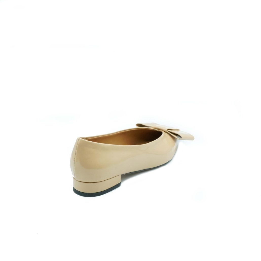 Lea Gu ballerina in vernice, fiocco frontale, tacco 10mm Consegna Veloce