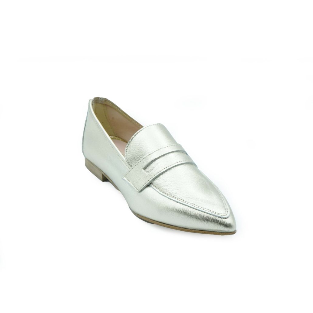Lea Gu mocassino in nappa laminata, bocca di leone frontale, tacco 10mm Saldi Di Fabbrica