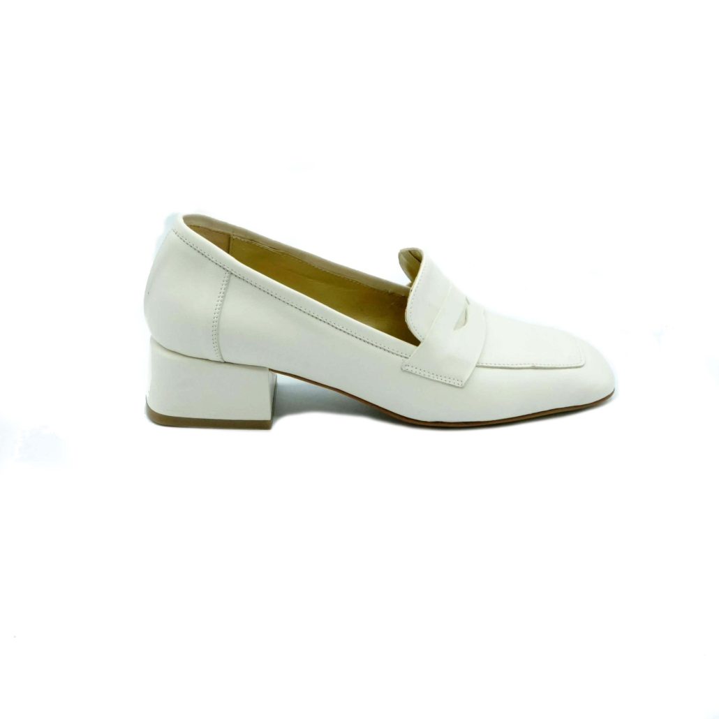 Lea Gu mocassino in nappa, punta quadrata, bocca di leone frontale, tacco 35mm Negozio