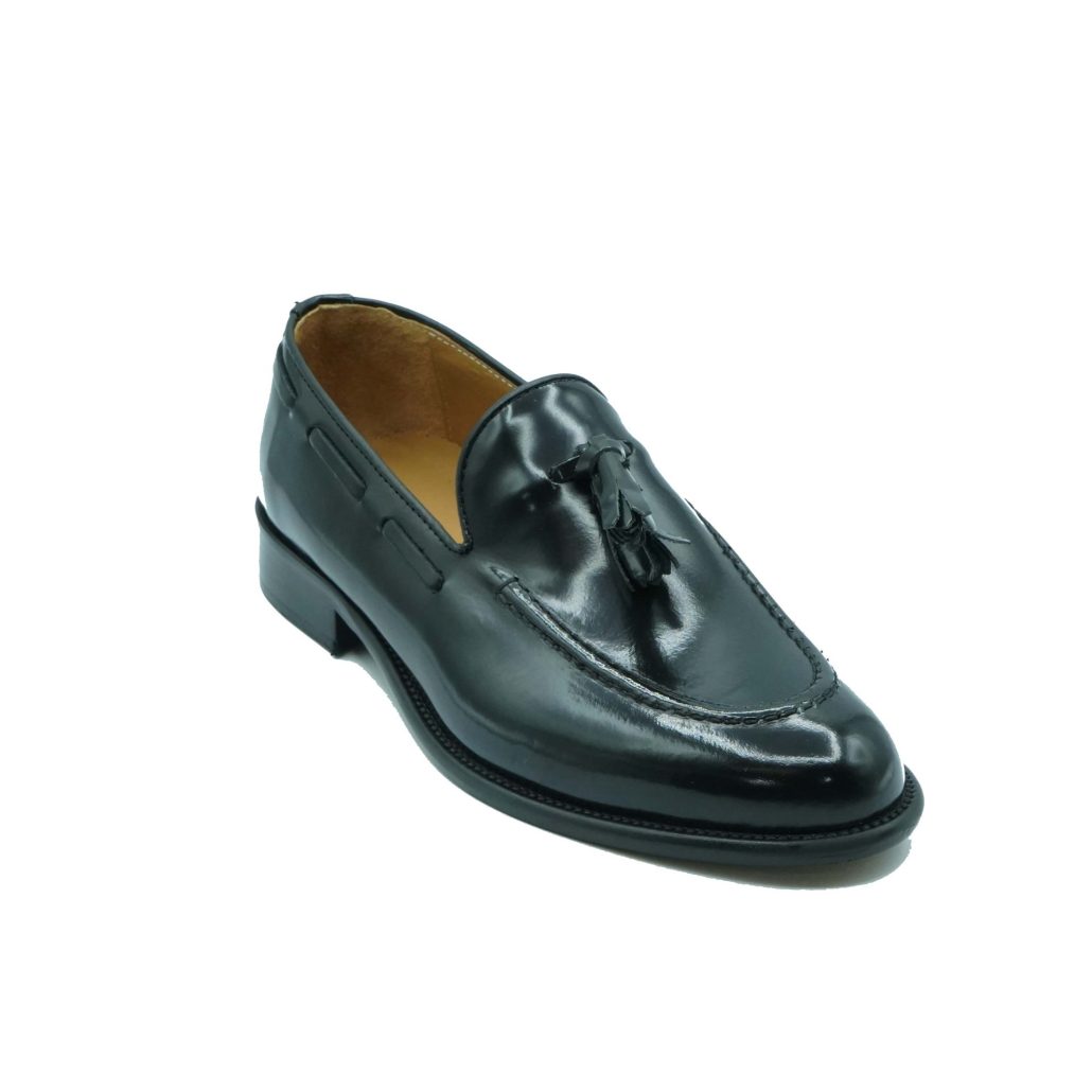 Lea Gu mocassino in vitello abrasivato, nappine frontali, tacco 25mm 2025