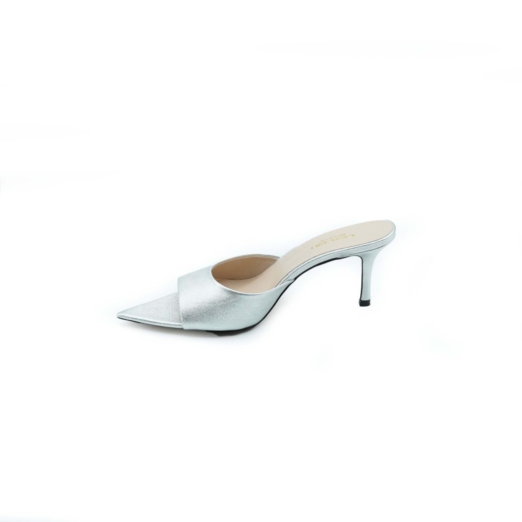 Lea Gu sandalo con tacco in nappa laminata, fascia frontale, tacco 60mm Pezzi Unici