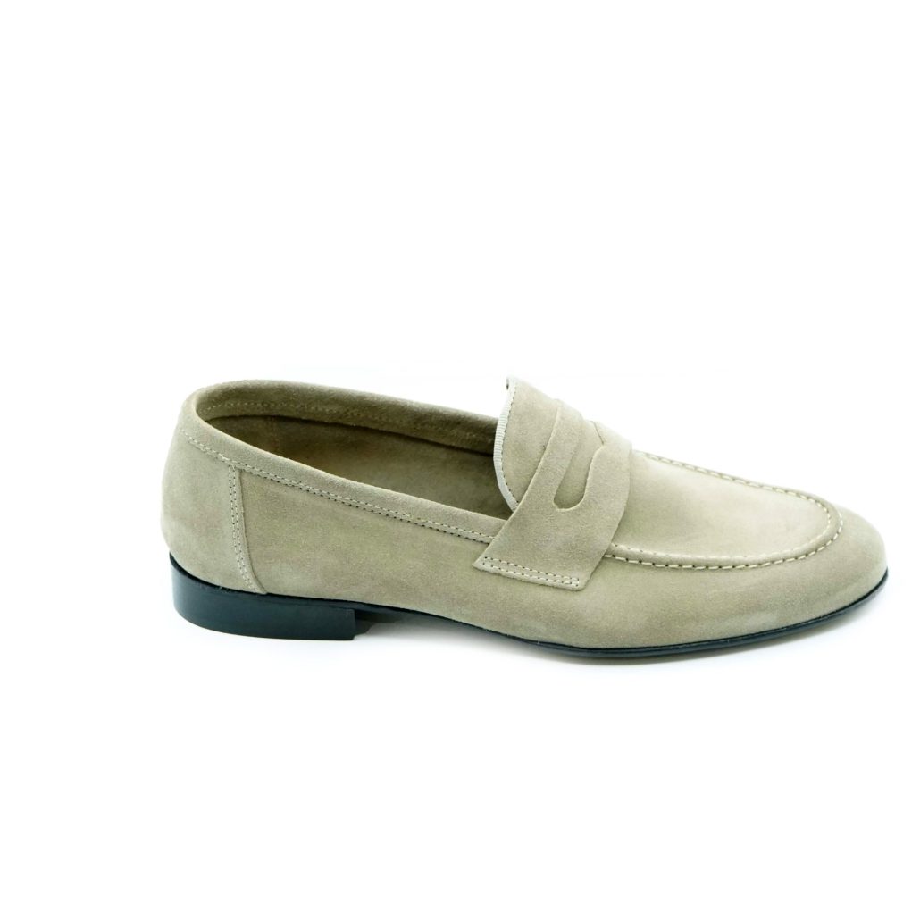 Lea Gu mocassino in camoscio, bocca di leone frontale, tacco 20mm Saldi Di Fabbrica