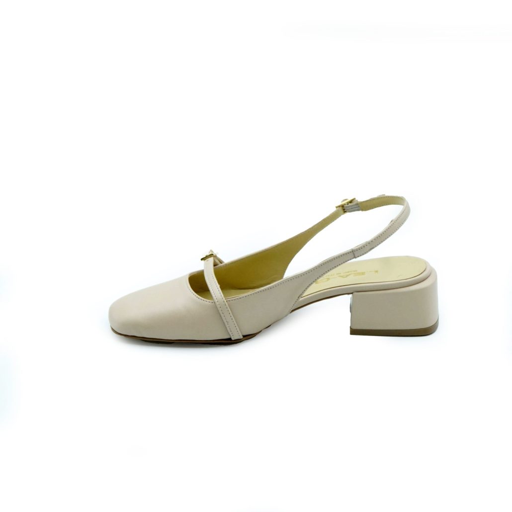 Lea Gu slingback in nappa, punta quadrata, cinturino frontale, tacco 35mm In Linea