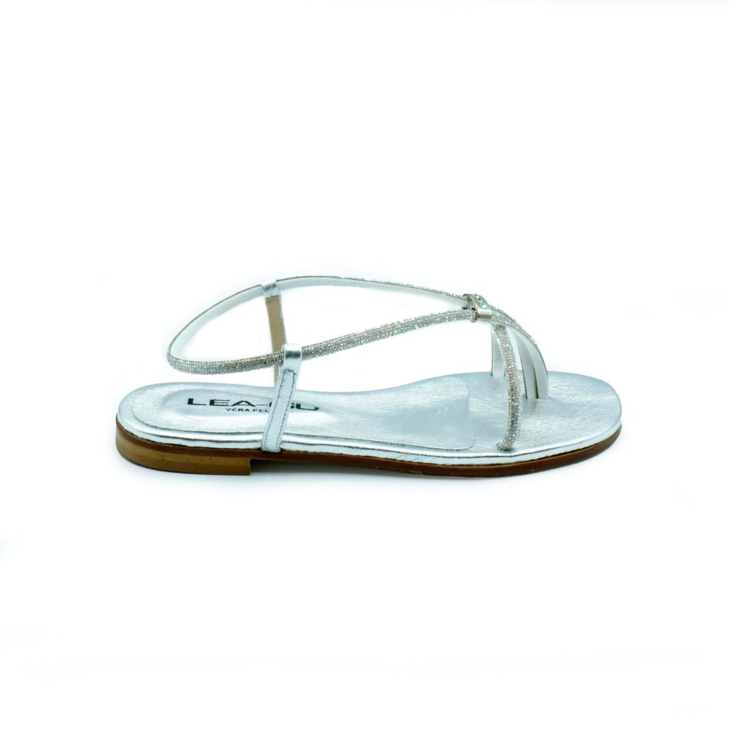 Lea Gu sandalo in nappa laminata, strass frontali, tacco 10mm Pezzi Unici