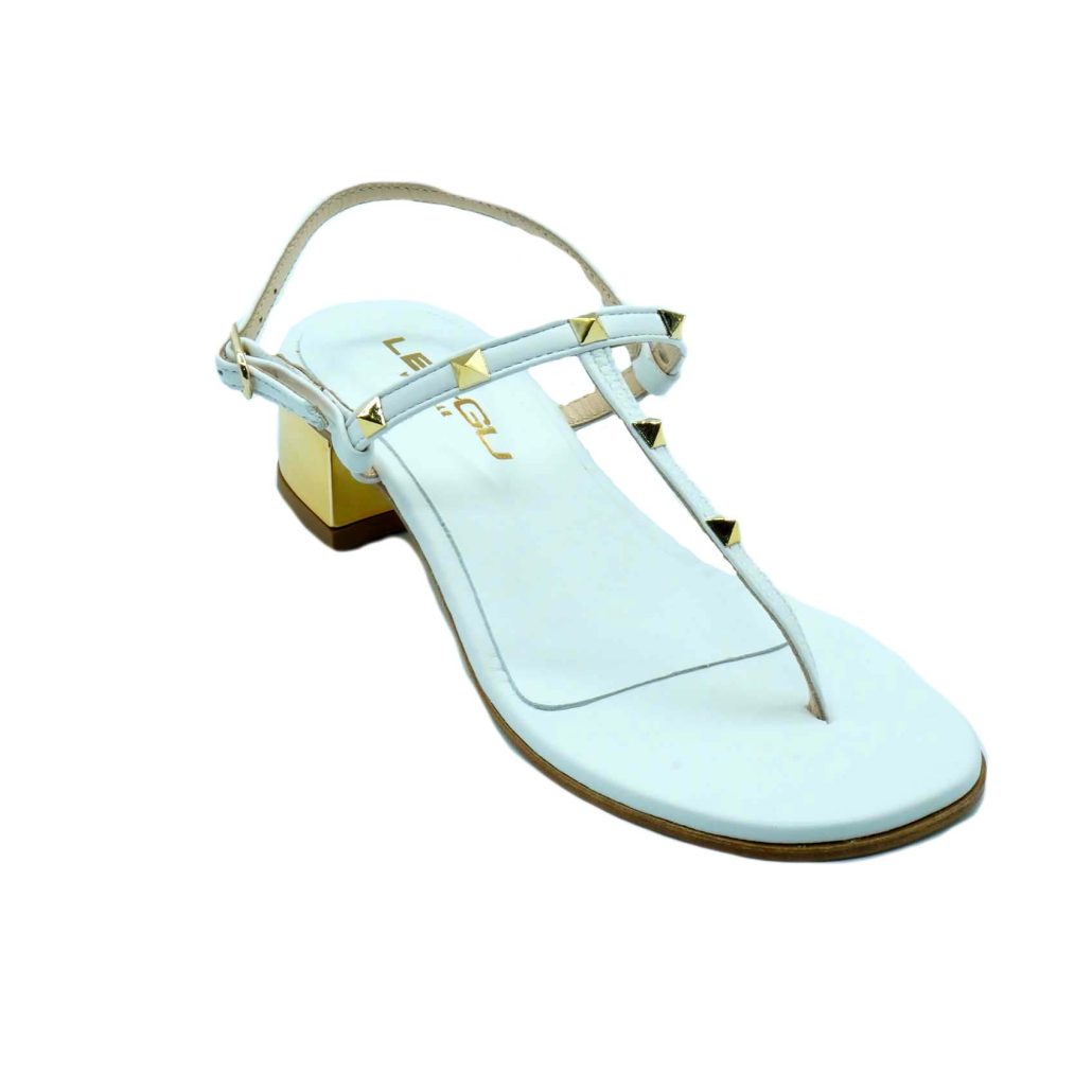 Lea Gu sandalo infradito in nappa, borchie frontali, allacciatura posteriore, tacco color oro 30mm Convenienza