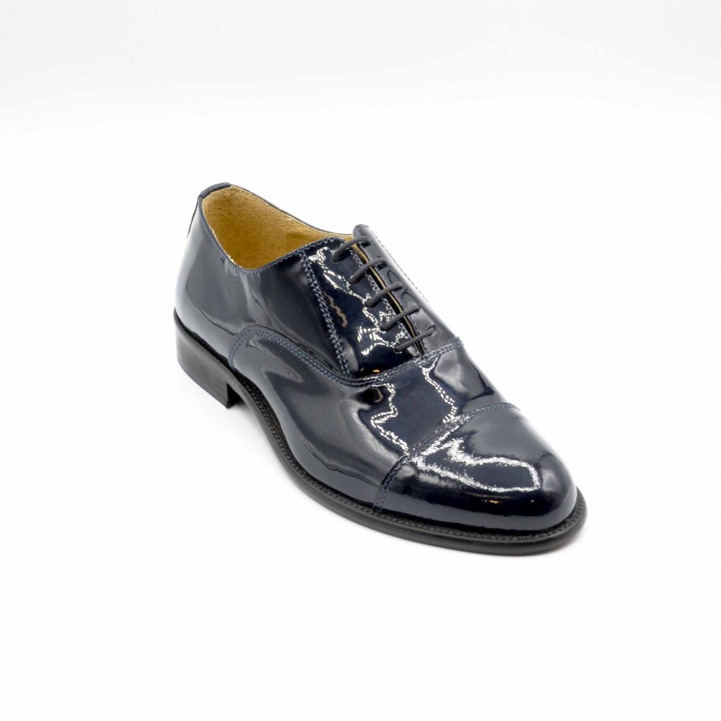 Lea Gu scarpa in vernice allacciatura frontale e taglio in punta, tacco 25 mm In Saldo