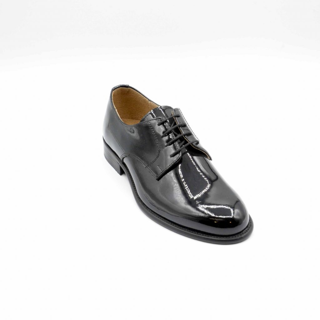 Lea Gu scarpa in vernice con allacciatura frontale, tacco 25 mm Nuova