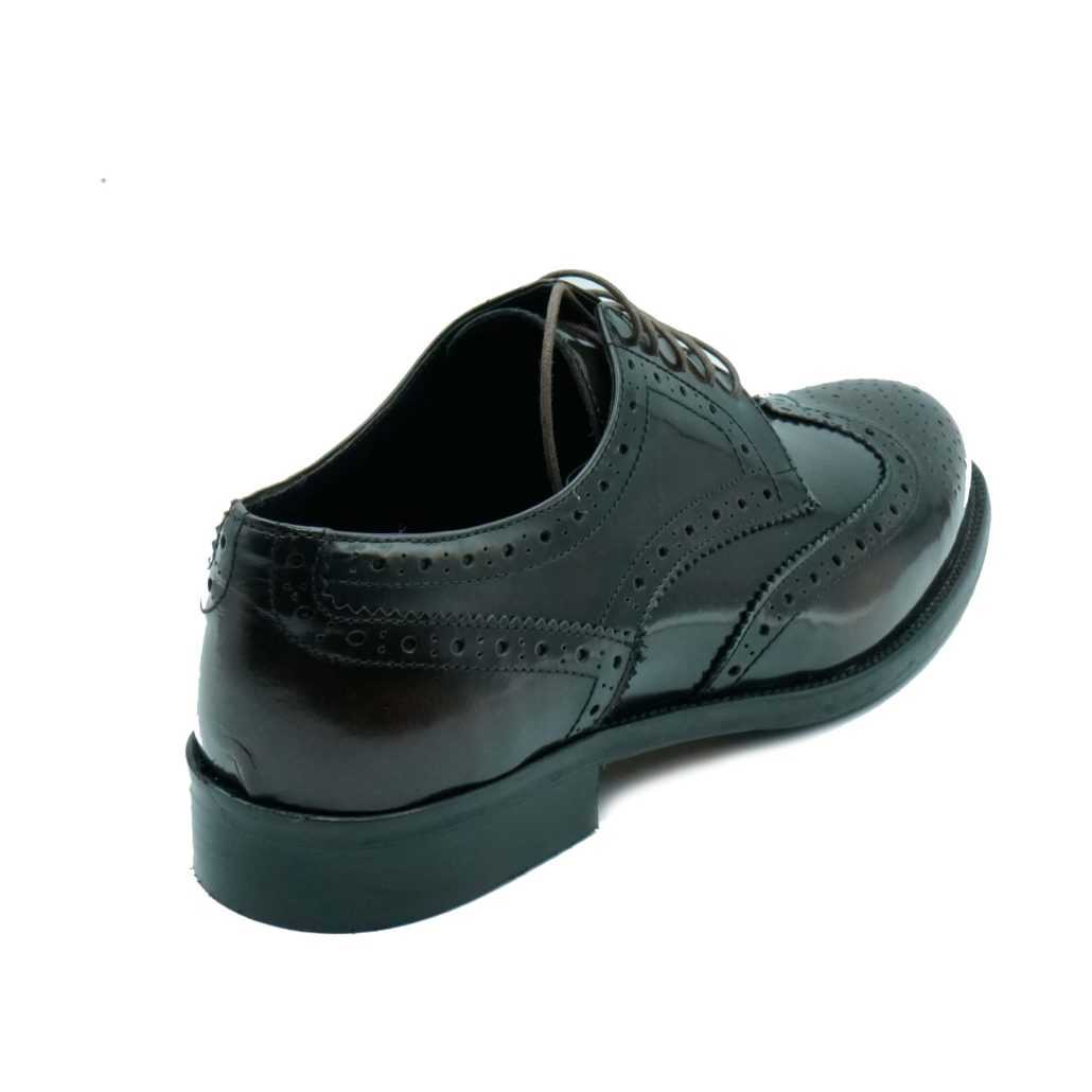 Lea Gu scarpa in vitello abrasivato, allacciatura frontale, lavorazione in punta, tacco 25mm Italy