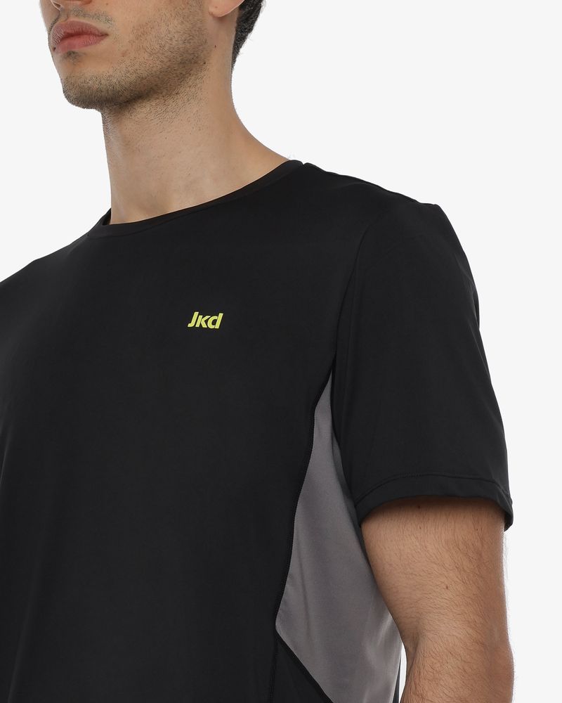 Jaked T. SHIRT MANICA CORTA ACTION In Linea