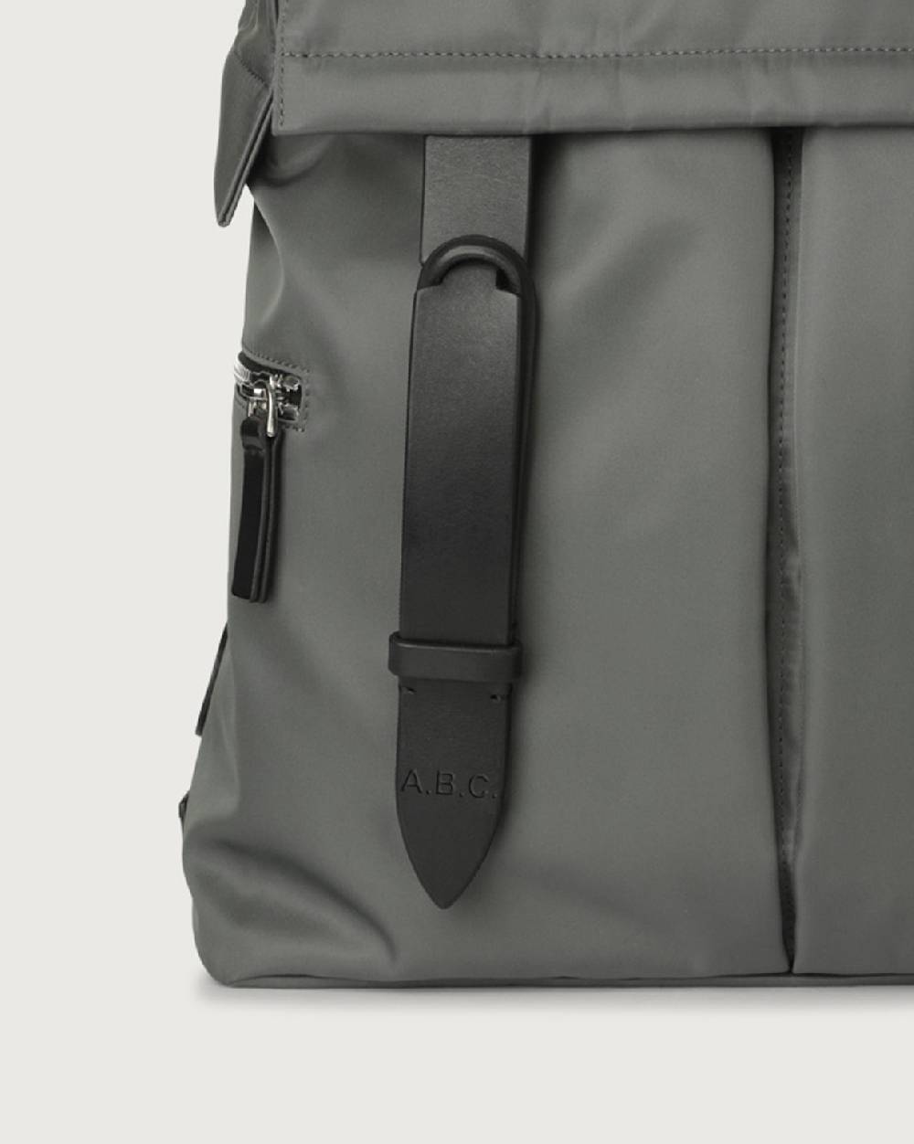 Orciani Zaino Nobuckle Planet in eco-nylon Italia