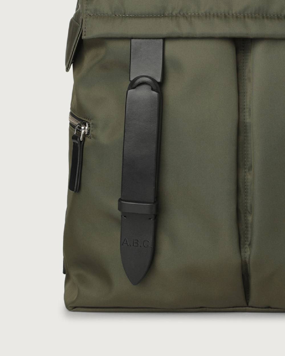 Orciani Zaino Nobuckle Planet in eco-nylon Vendita