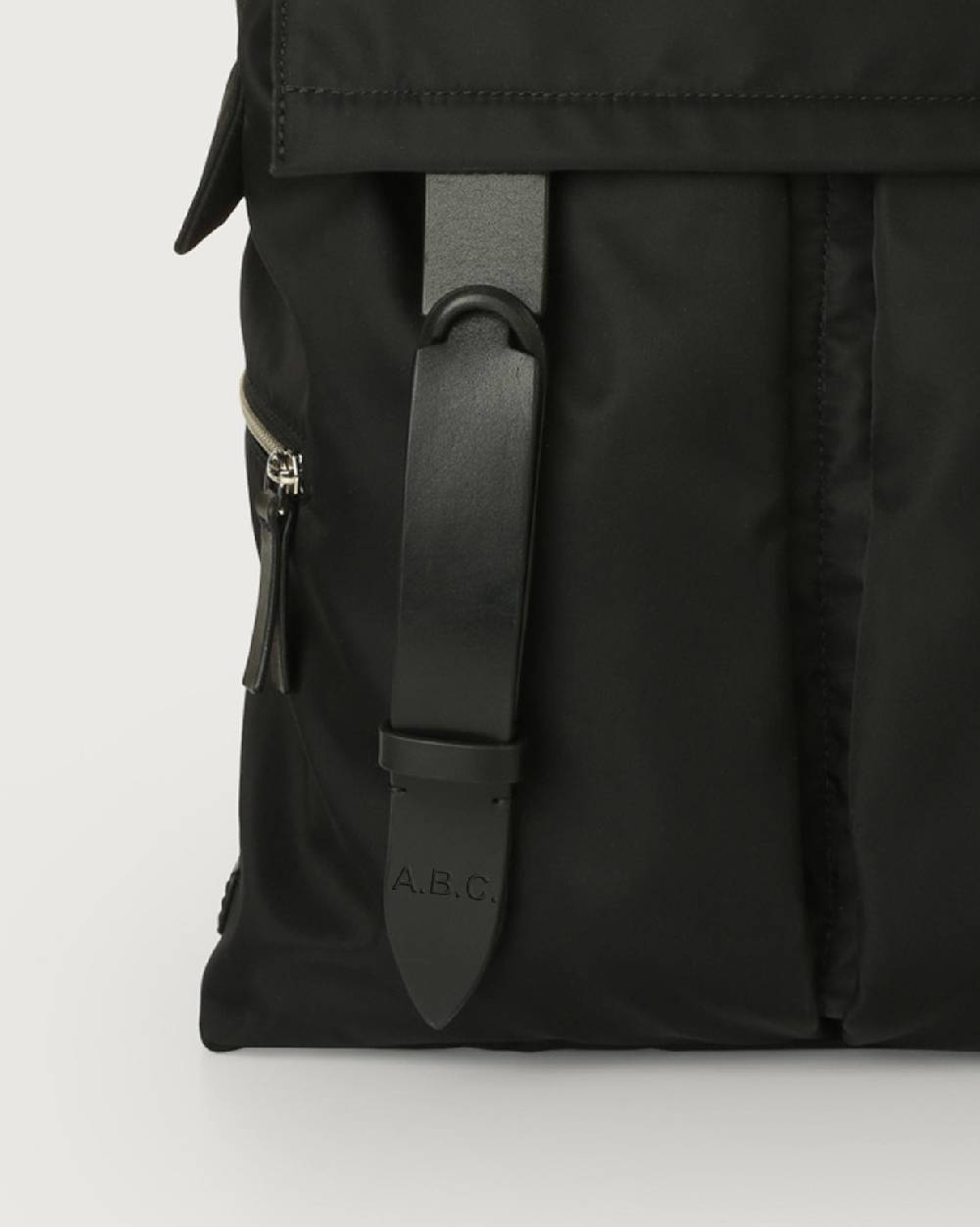 Orciani Zaino Nobuckle Planet in eco-nylon Promozione