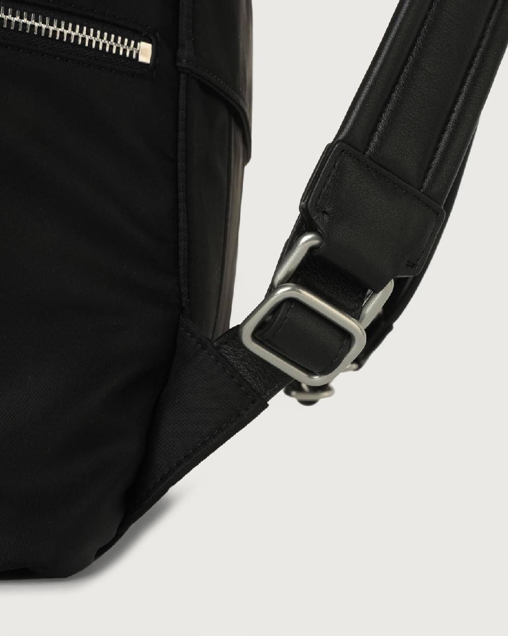 Orciani Zaino Nobuckle Planet in eco-nylon Promozione