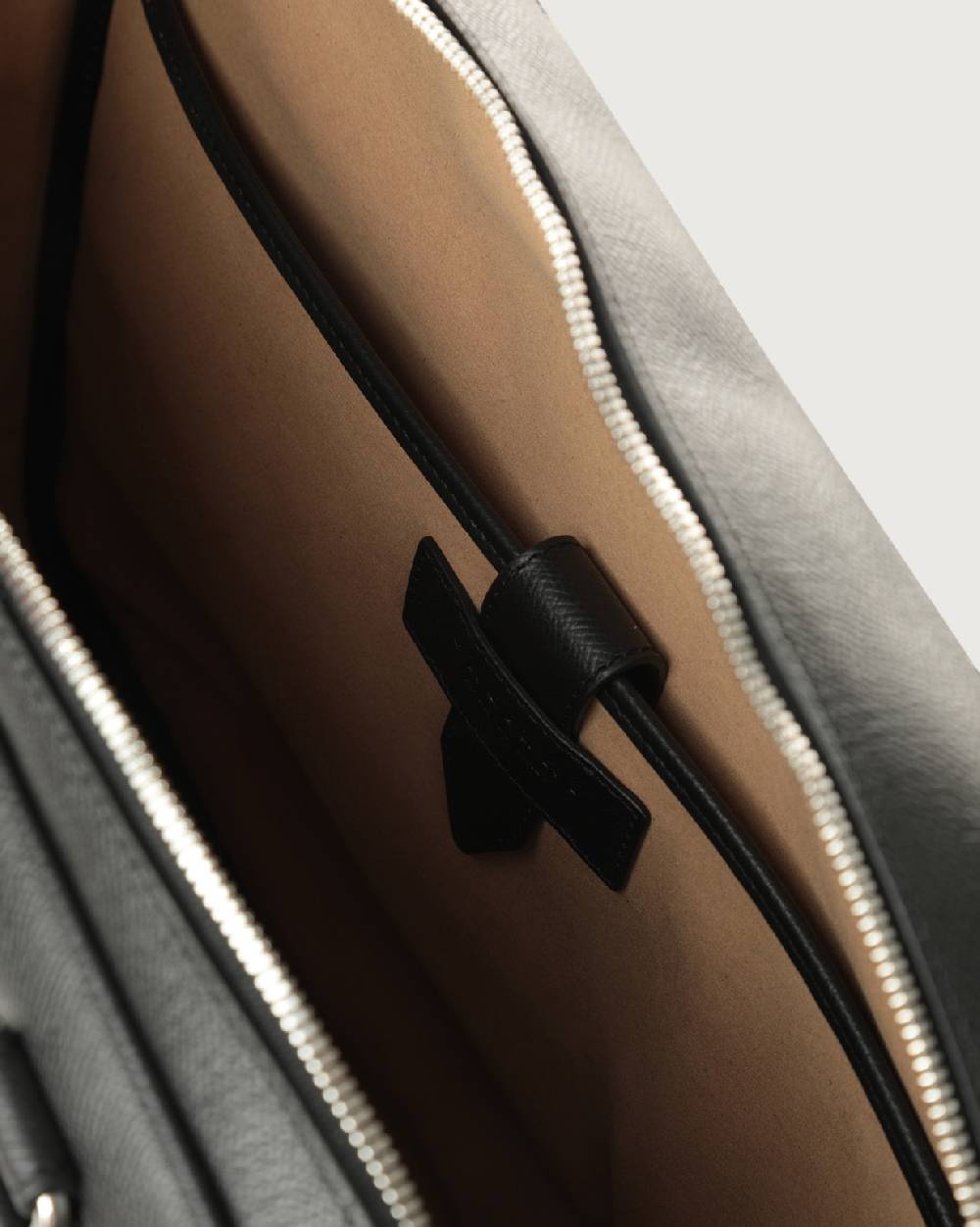 Orciani Borsa a mano Business slim Timeless in pelle palmellata Shopping Online