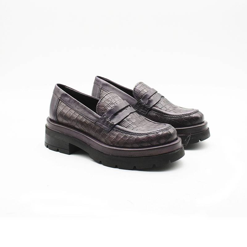 Pawelk's Crocodile Step Moda