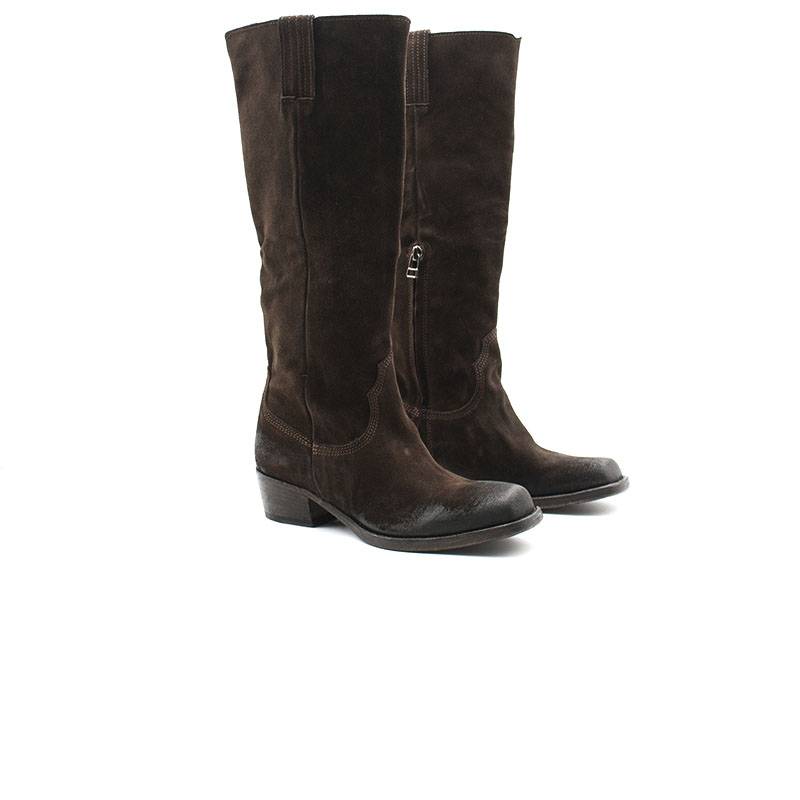 Pawelk's Class Rancher - Suede Italia
