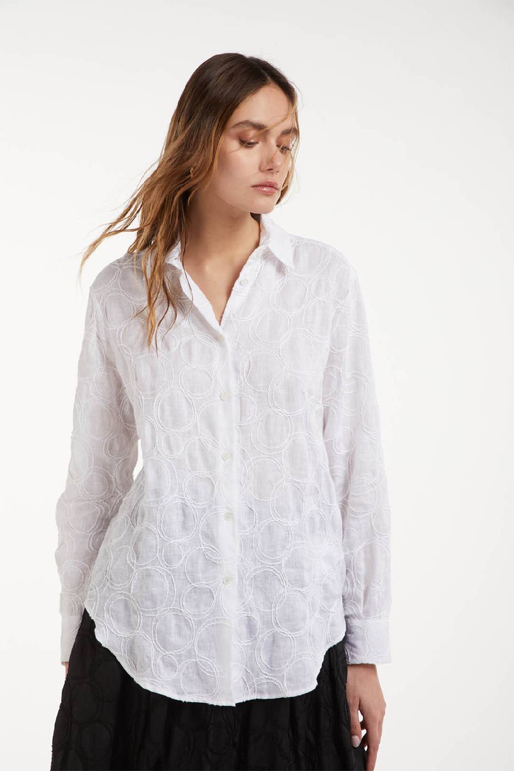 Piazza Sempione Camicia in lino e cotone ricamata Offerta