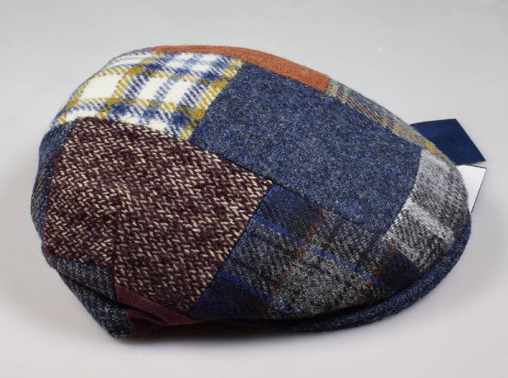 Panizza Berretto panizza patchwork multicolor in pura lana Promozione Limitata