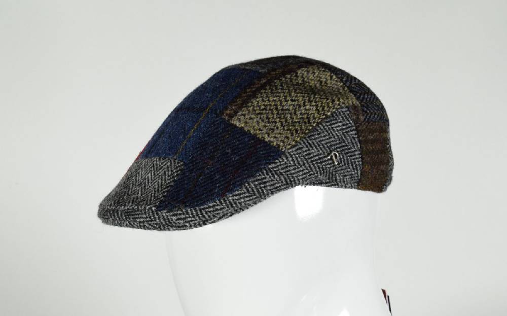 Panizza Berretto panizza a patchwork in lana harris tweed Offerta