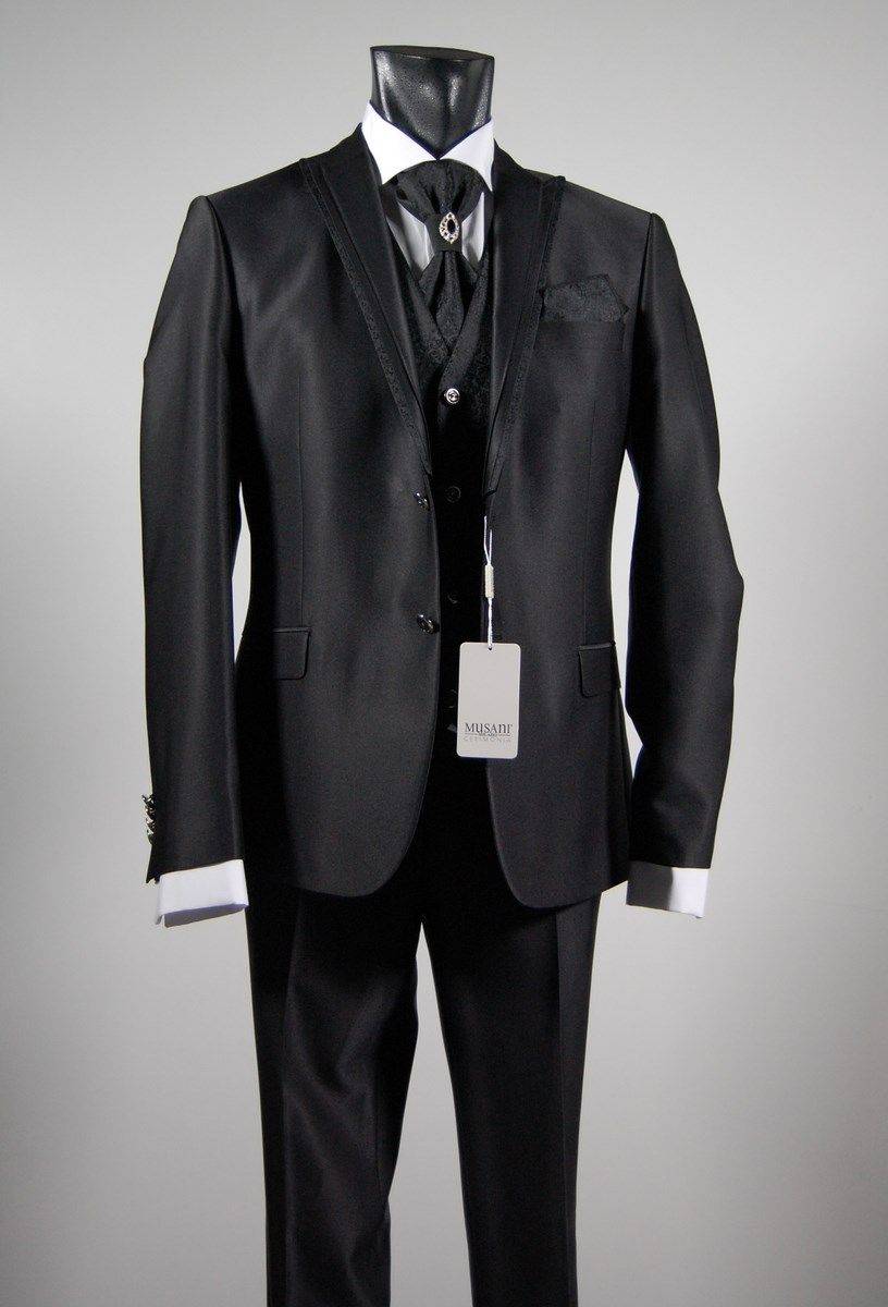 Musani Milano Cerimonia Abito da sposo nero slim fit completo di gilet cravatta e camicia musani milano 2025