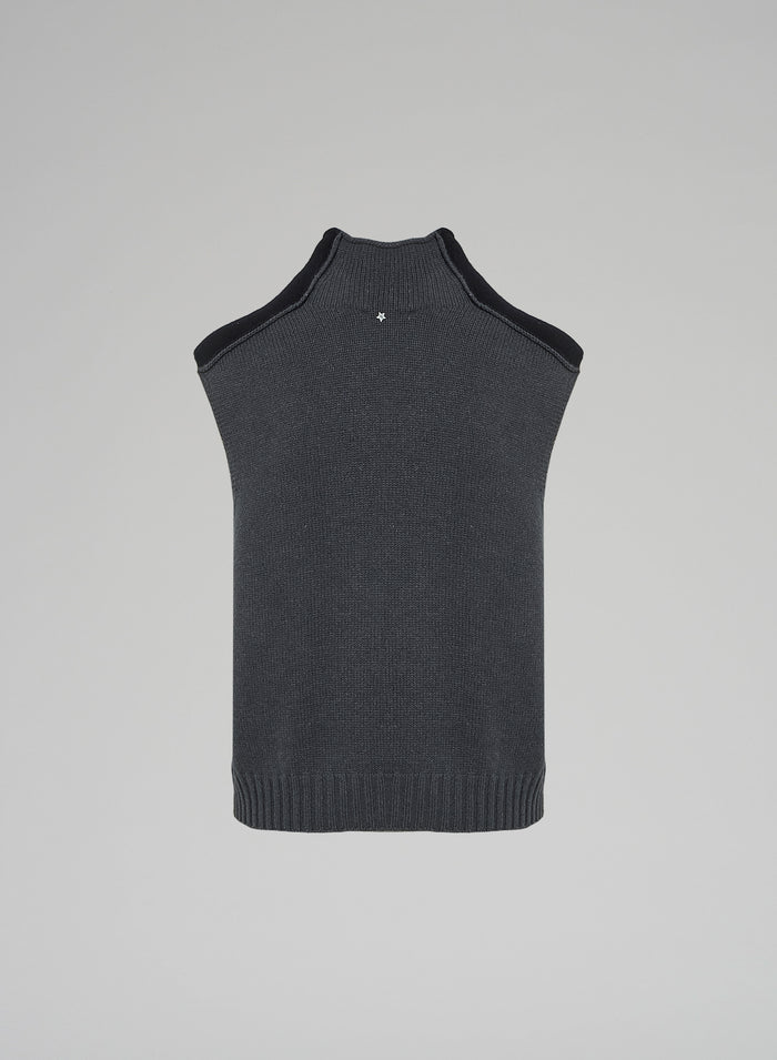 Lorena Antoniazzi GILET IN MAGLIA Moda