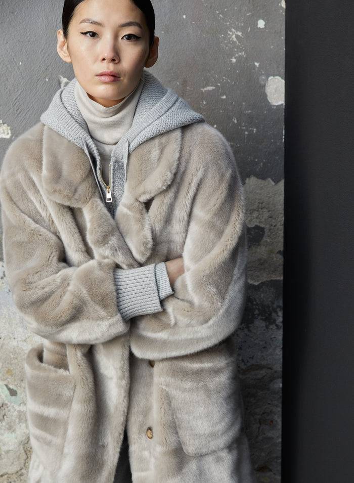 Lorena Antoniazzi CAPPOTTO IN ECOFUR In Vendita