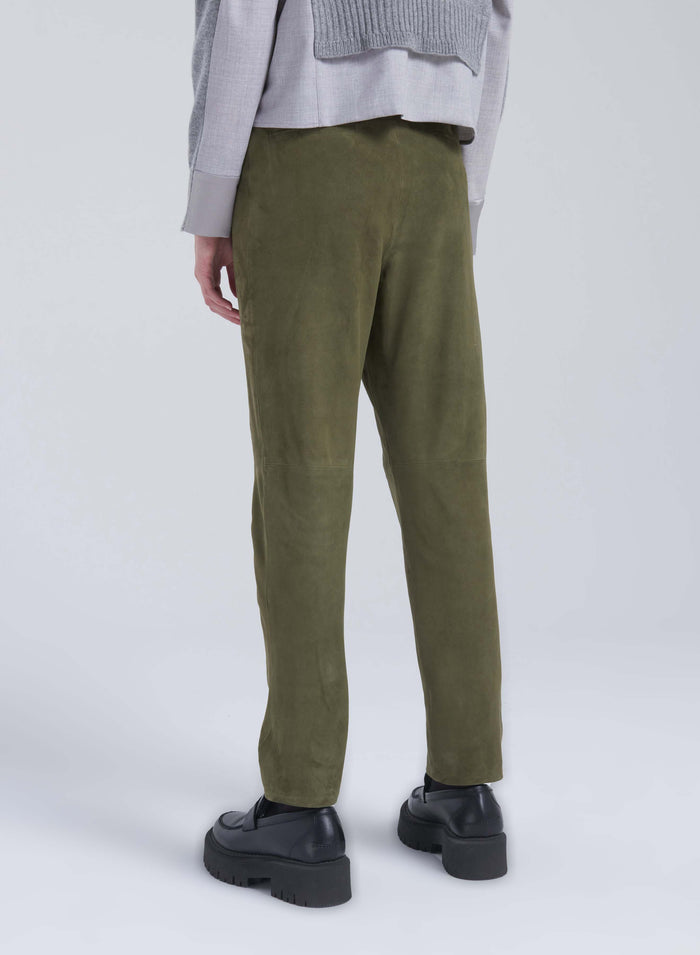 Lorena Antoniazzi JOGGERS IN SUEDE Acquista Ora