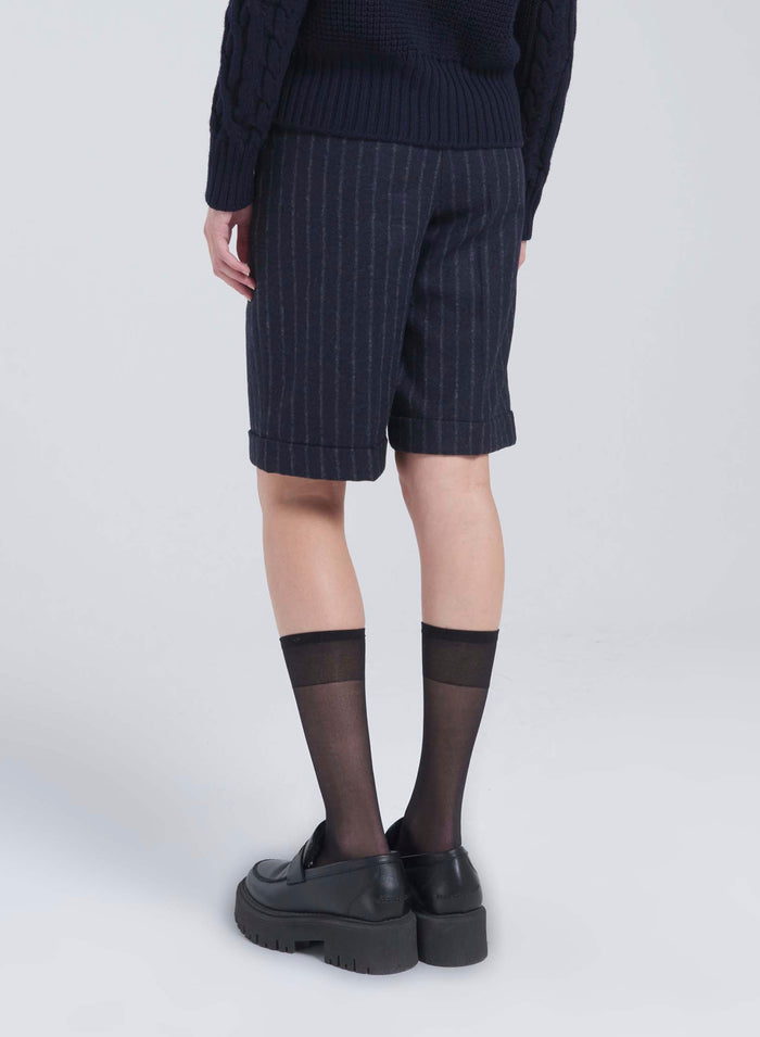 Lorena Antoniazzi BERMUDA IN ALPACA E LANA Convenienza