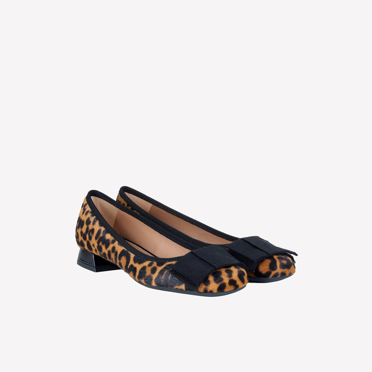 Roberto Festa DECOLLETE’ IN PELLE DI VITELLO STAMPA LEOPARDATA CON FIOCCO GROS GRAIN NERO SISKO Sconto