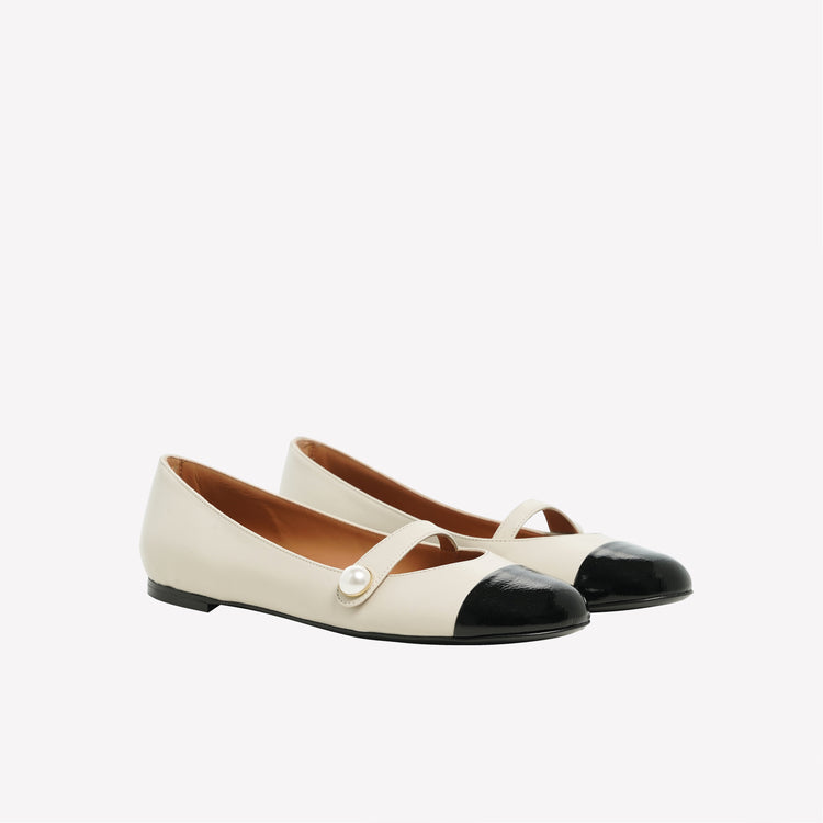 Roberto Festa BALLERINA FLAT CON CINTURINO E BOTTONE IN NAPPA BIANCA DIVY Offerta per la Festa della Mamma