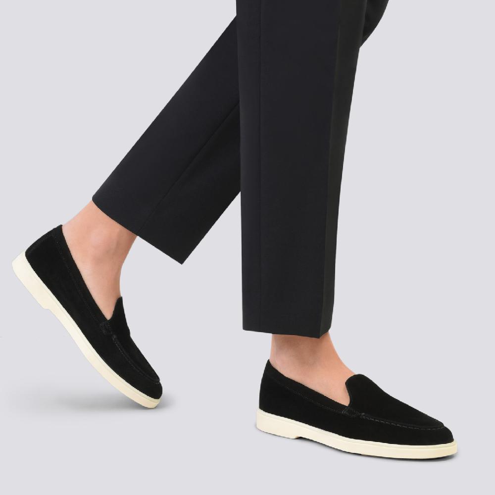 Santoni Mocassino da donna in suede nera Offerte