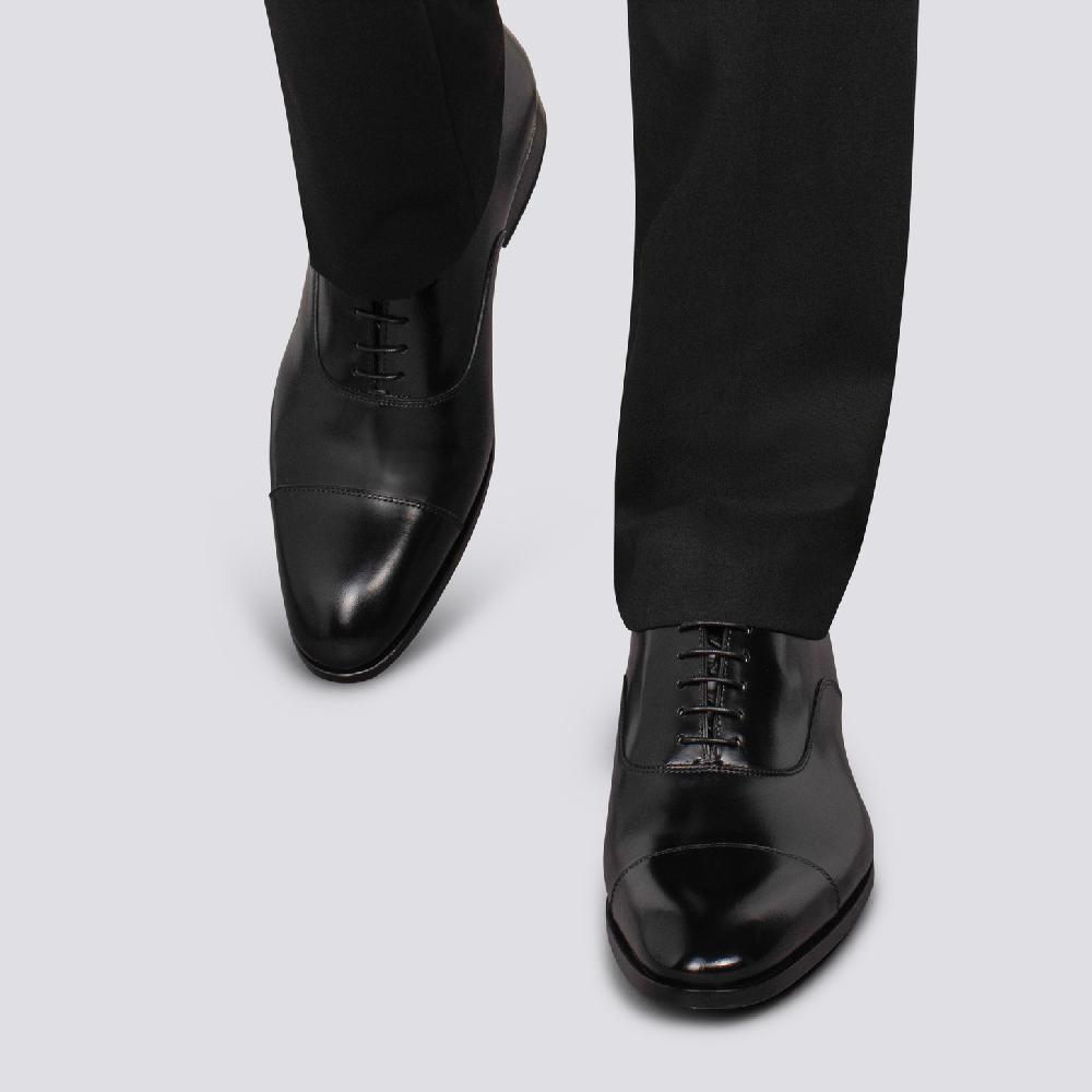 Santoni Stringata oxford da uomo in pelle anticata nera Nuova