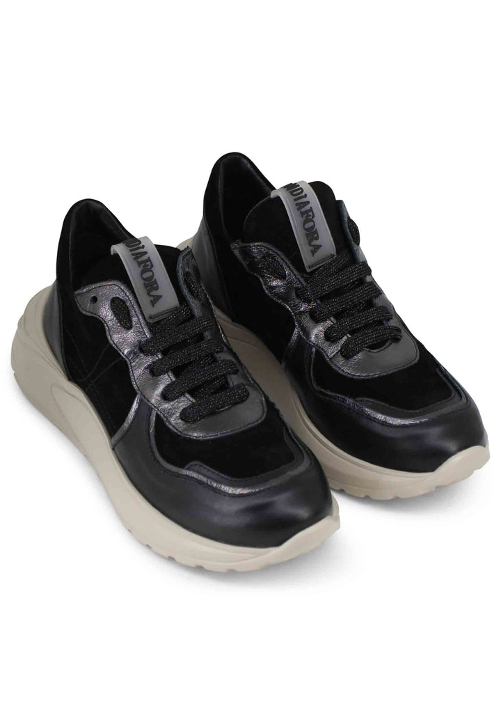 Spatarella Sneakers donna in pelle nera con suola in gomma Saldi Di Fabbrica