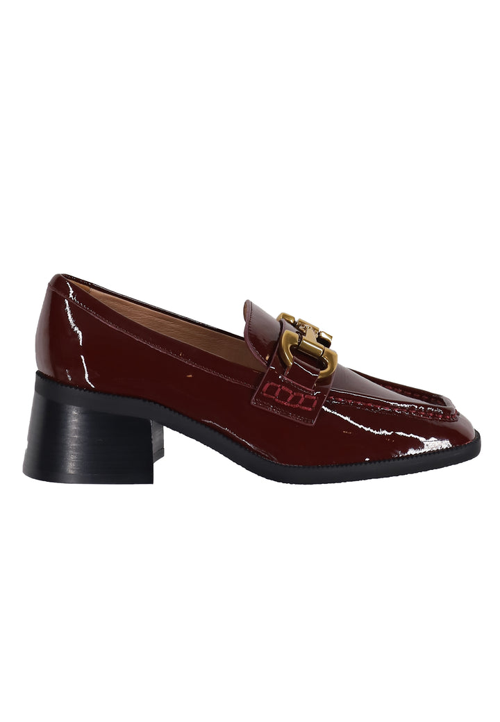 Spatarella Mocassini donna in pelle bordeaux lucida con morsetto in oro Tiana Fino Al -60%