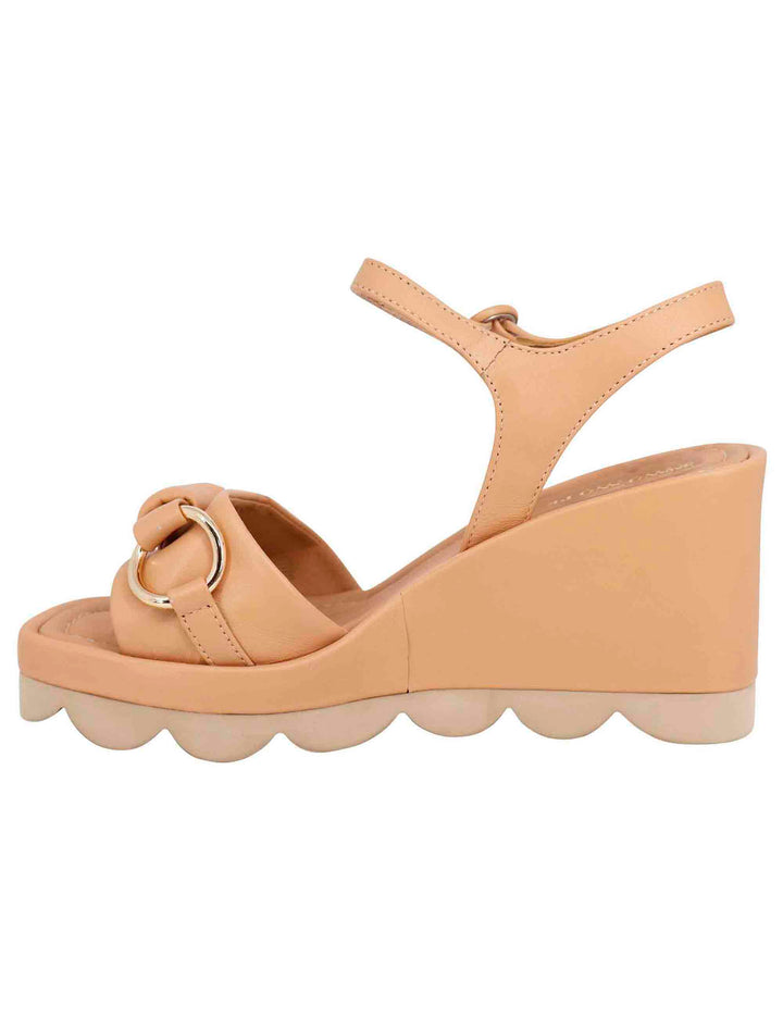 Spatarella Sandali donna in pelle beige con zeppa alta e cinturino alla caviglia Offerte