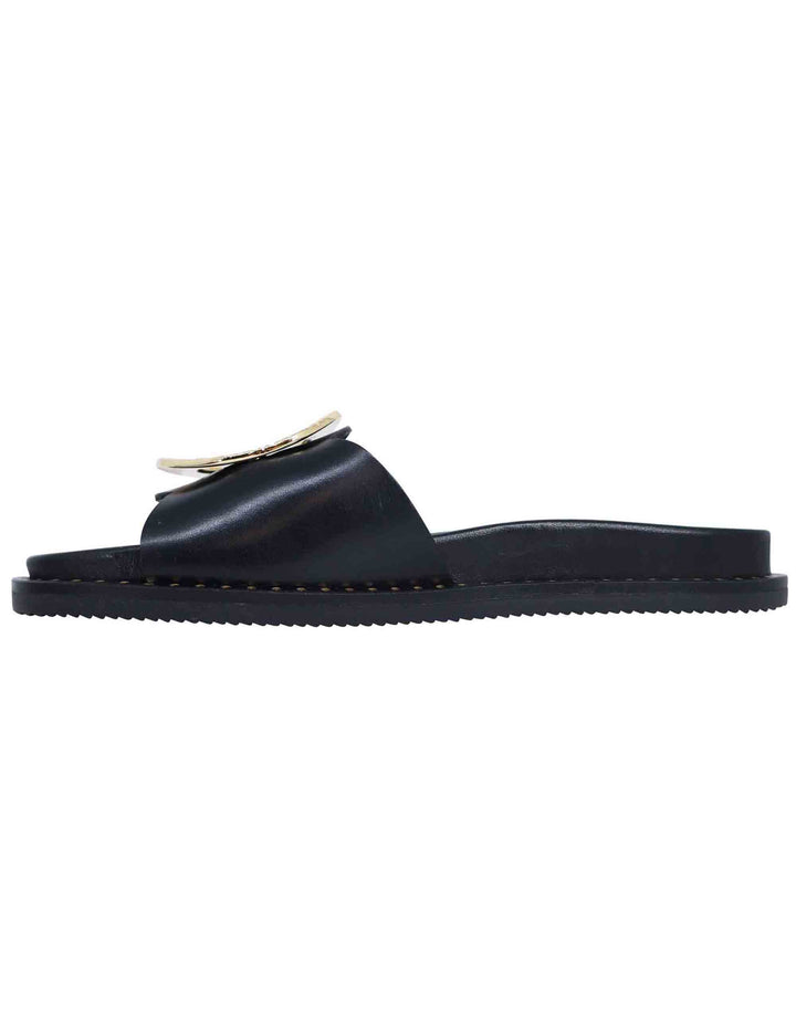 Spatarella Sandali donna flat in pelle nera con fussbett e fibbia in oro Qualità
