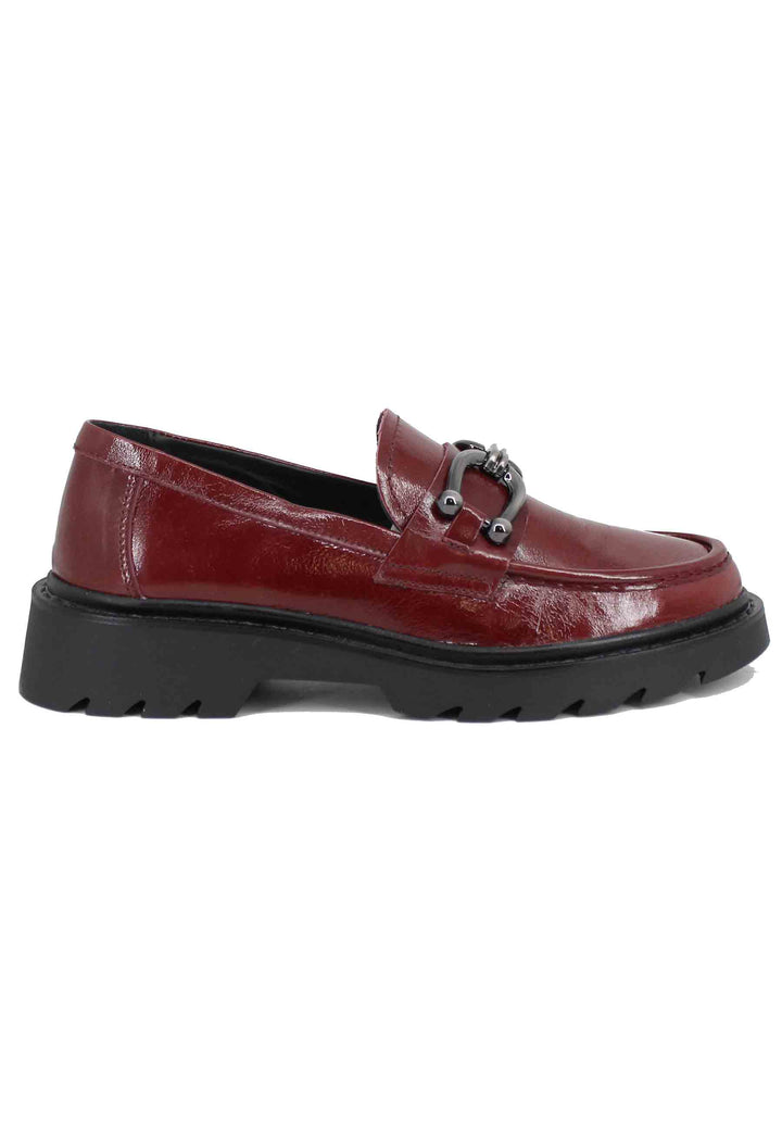 Spatarella Mocassini donna in vernice bordeaux con morsetto
