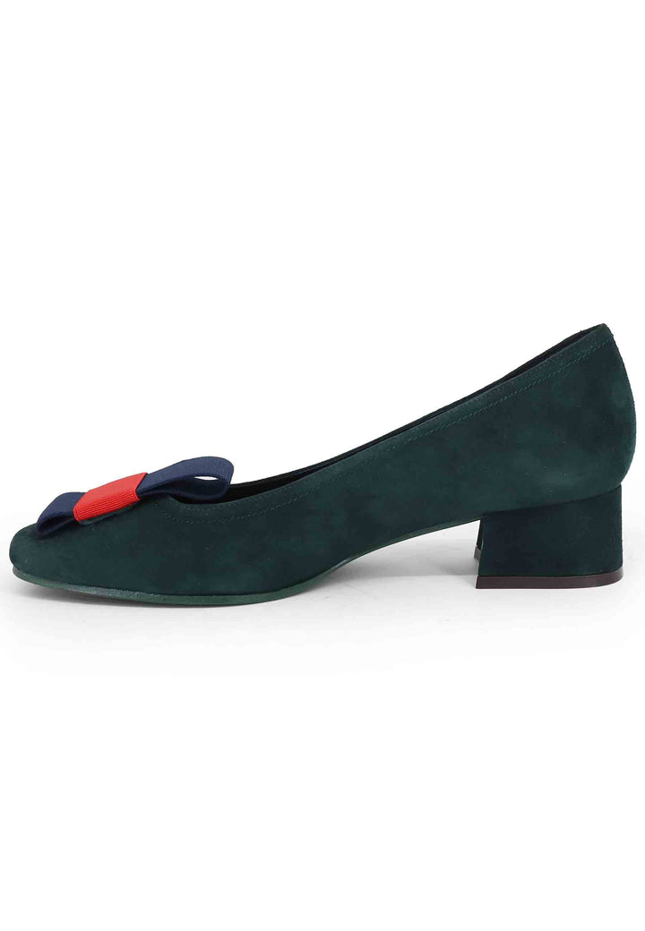 Spatarella Decollete donna in camoscio verde con tacco basso 2025