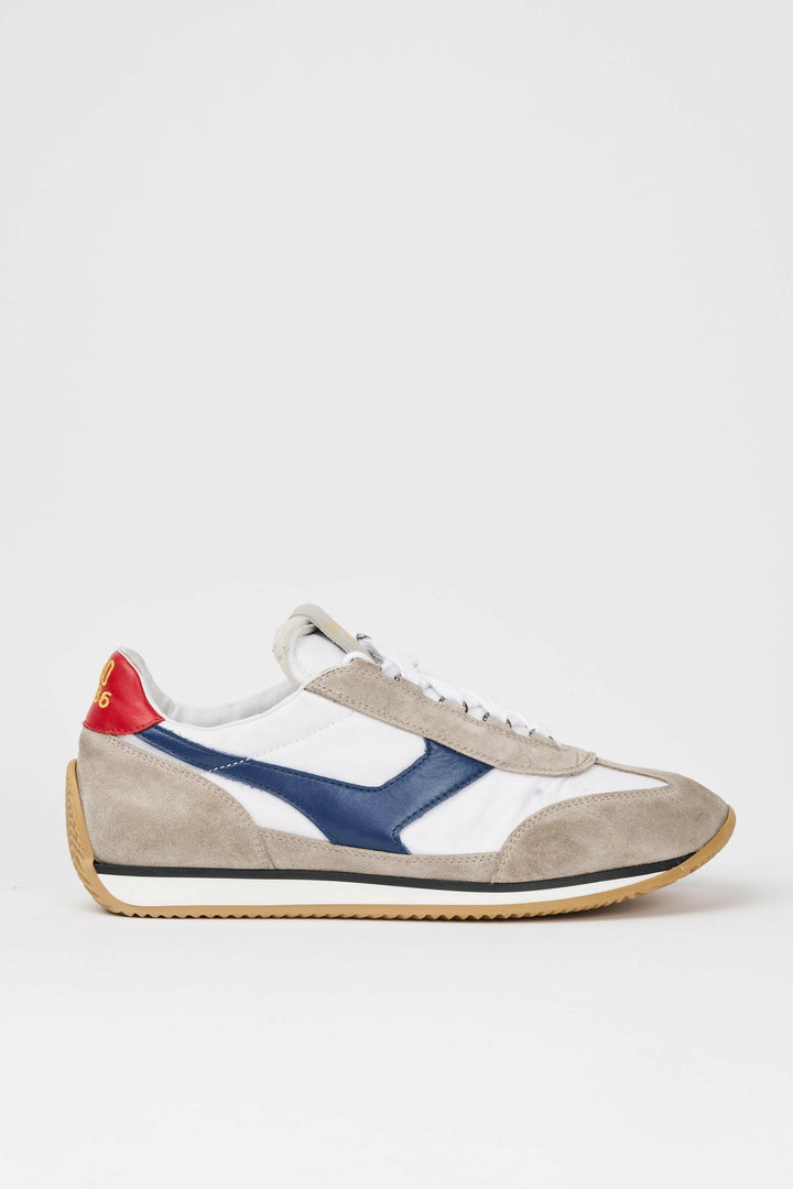 Spatarella Sneakers uomo Trainer '74 in camoscio beige e tessuto 01