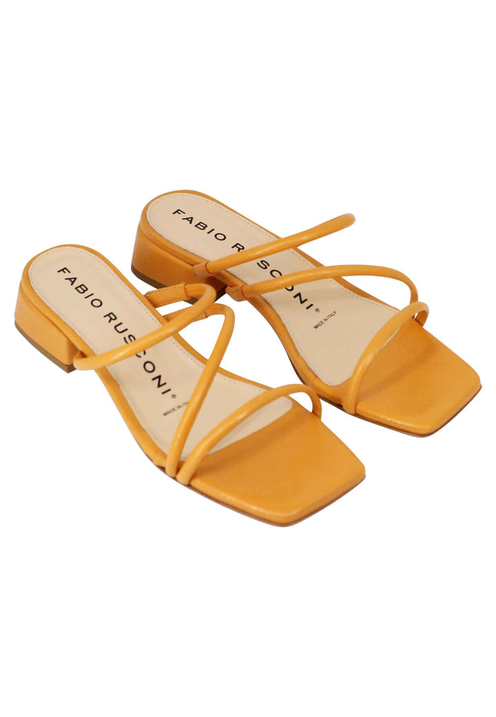 Spatarella Sandali donna in pelle senape con tacco basso e punta quadra Saldi