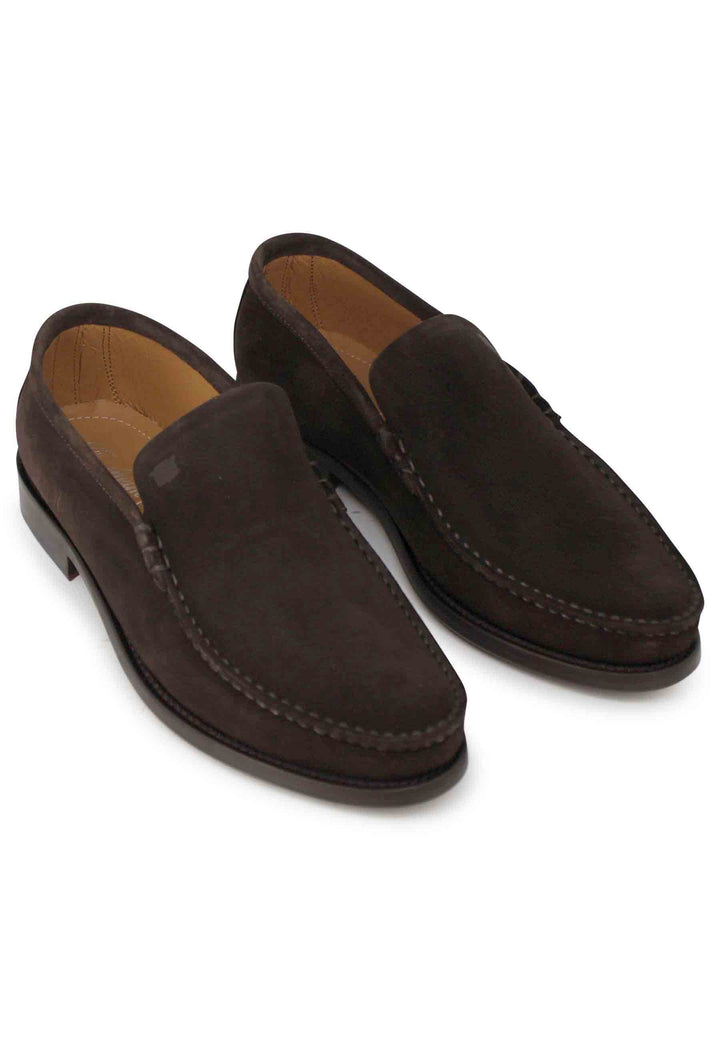 Spatarella Mocassini uomo in camoscio marrone con patta liscia e suola in cuoio cucita Negozio