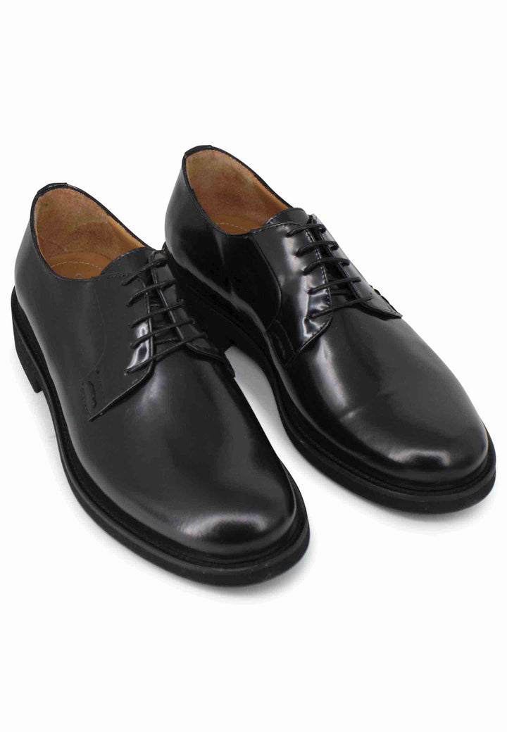 Spatarella Stringate uomo in pelle nera con suola in gomma ultra light Outlet
