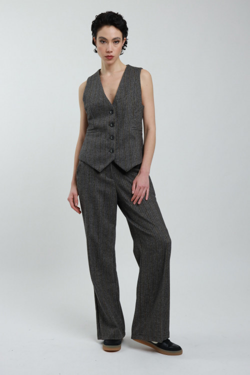 Susy Mix Pantaloni Spigati Fino al 50% di sconto