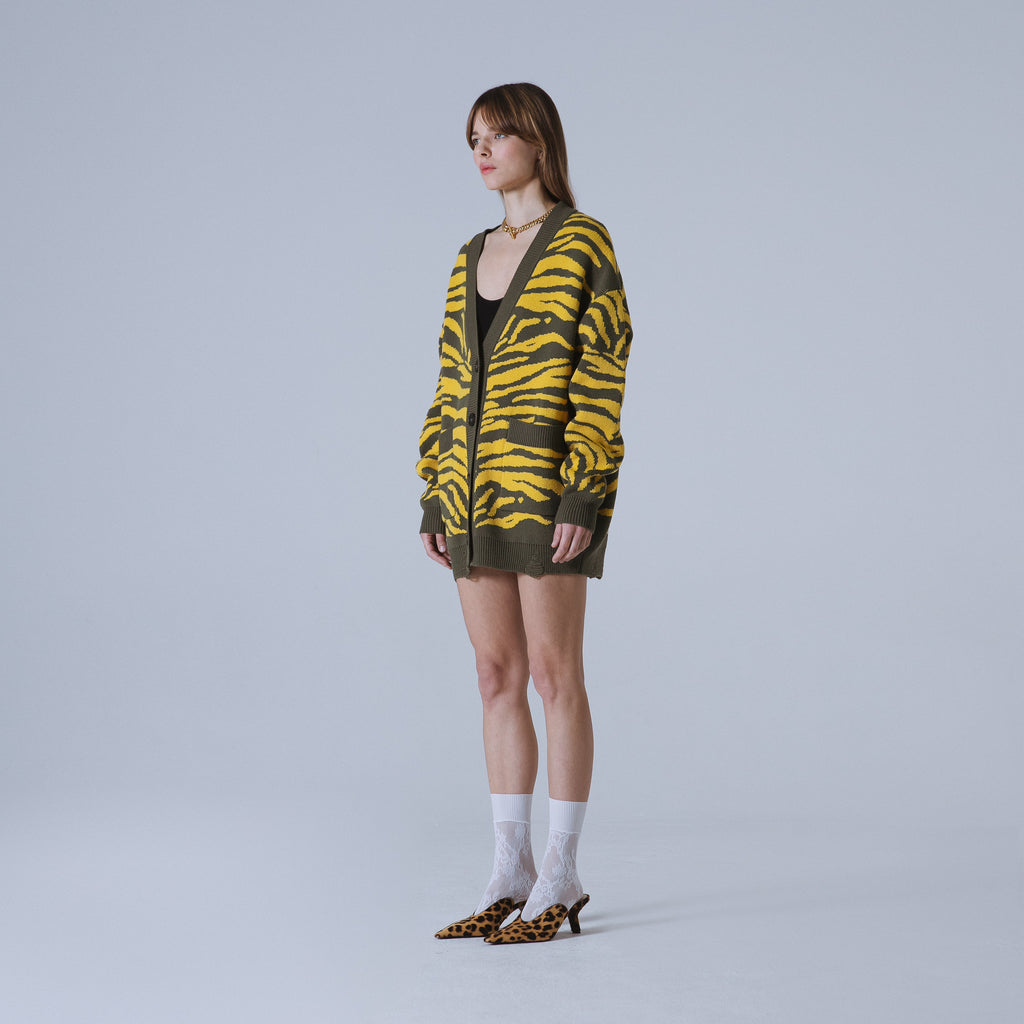 Sveta Milano Cardigan lungo jacquard Georgia in verde e giallo 2025