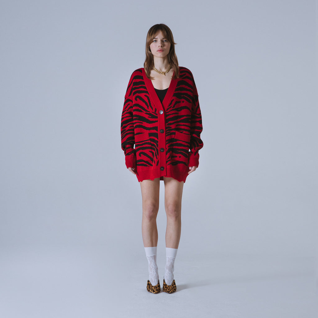 Sveta Milano Cardigan lungo jacquard Georgia in rosso e nero In Linea